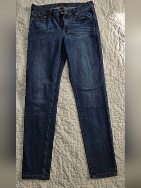Classic Dark Blue Women's Jeans - Timeless Slim Fit